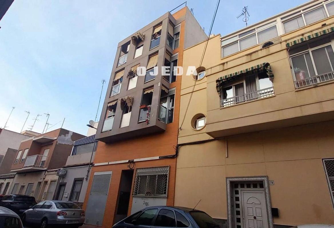 Venta de piso en Piso en Calle Alacant, Centro, Santa Pola, Santa Pola
photo 2