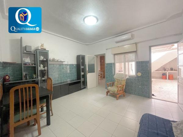 Chalet wolnostojący na sprzedaż w Casa o chalet en Centro, Santa Pola, Santa Pola photo 1