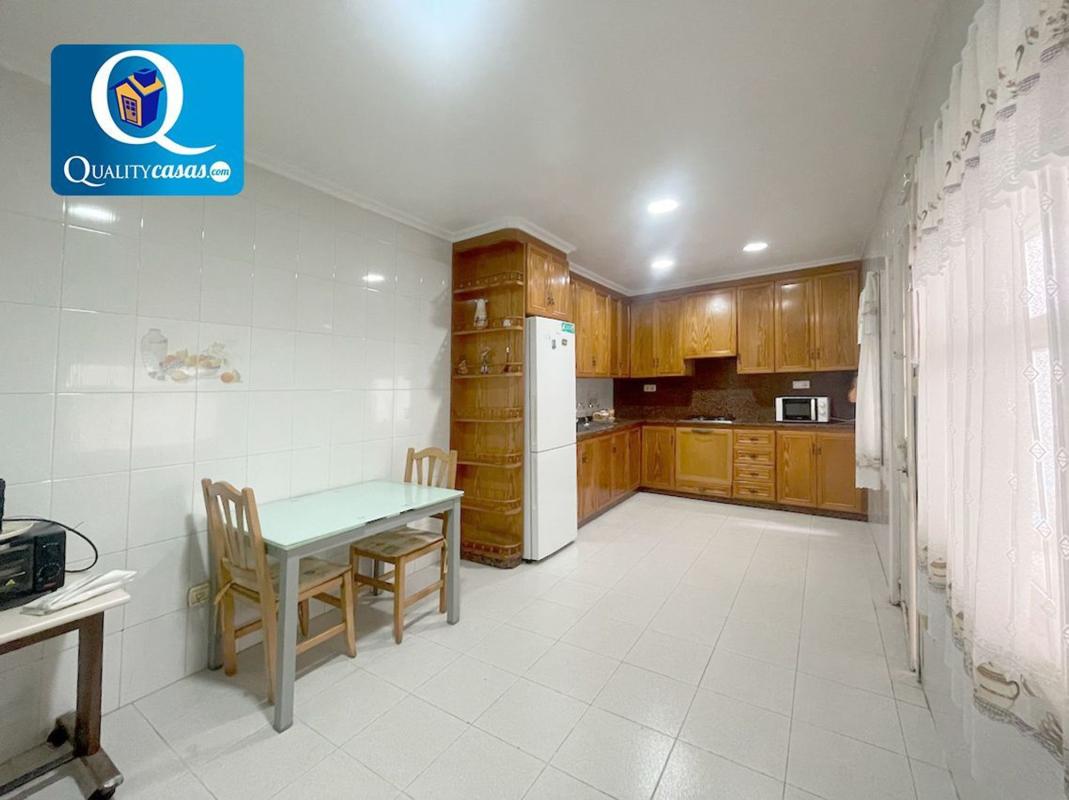 Venta de chalet independiente en Casa o chalet en Centro, Santa Pola, Santa Pola
photo 3