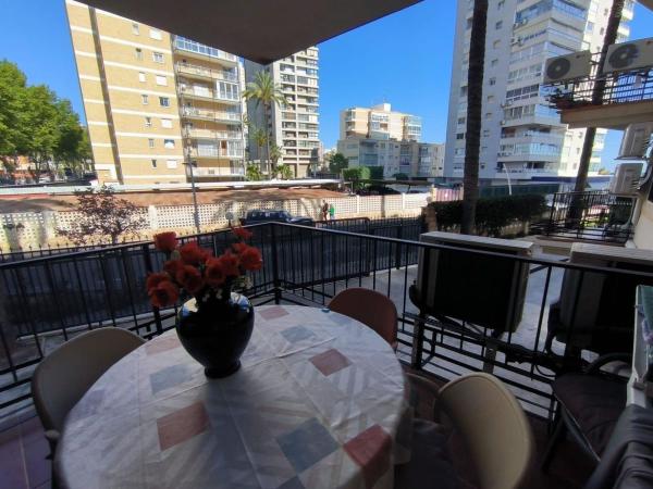Sale of flat in Piso en Avenida del Mediterráneo s/n, Playa de Levante, Benidorm, Benidorm
thumbnail 1