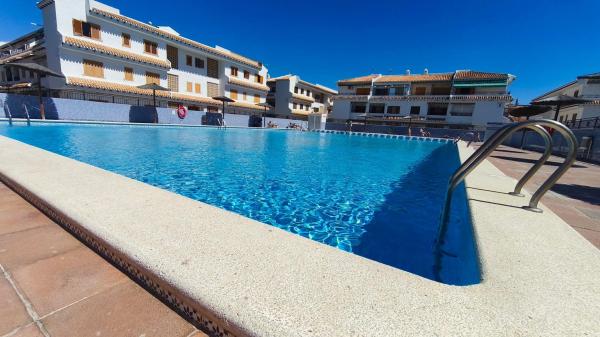 Sprzedaż mieszkania w Piso en Calle Cartagena, 54, Tamarit - Playa Lissa, Santa Pola, Santa Pola
thumbnail 2