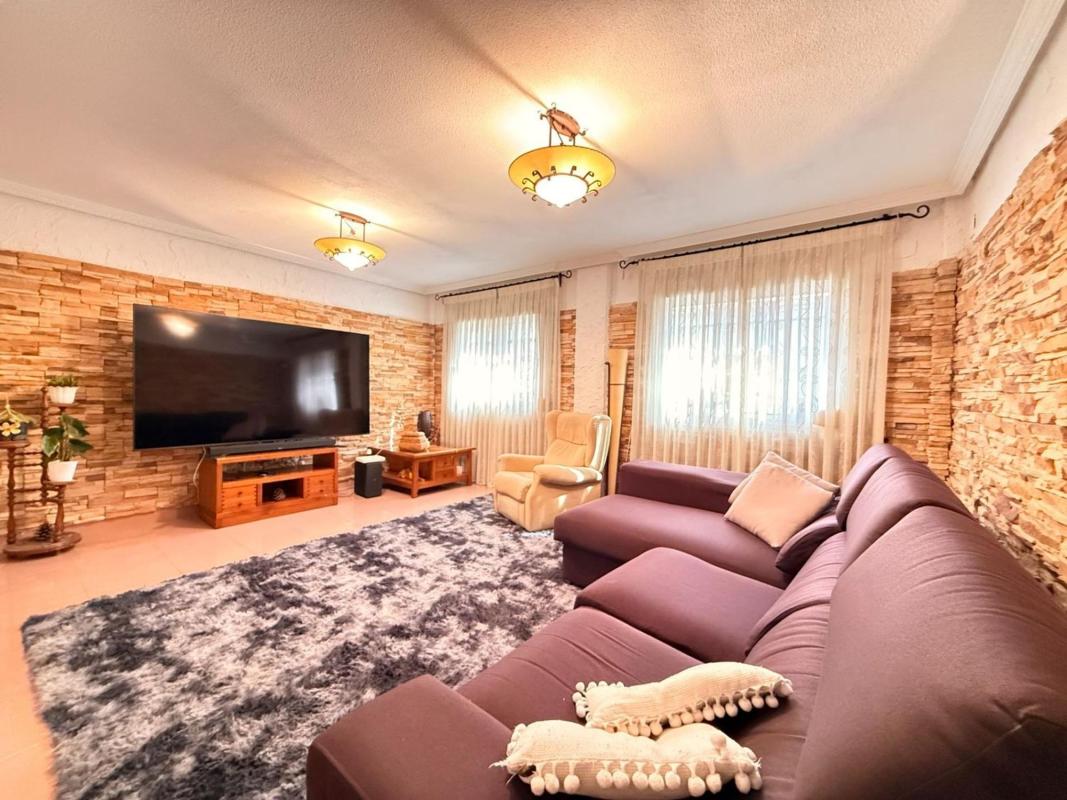 Недвижимость на продажу и в аренду в Испании photo 4