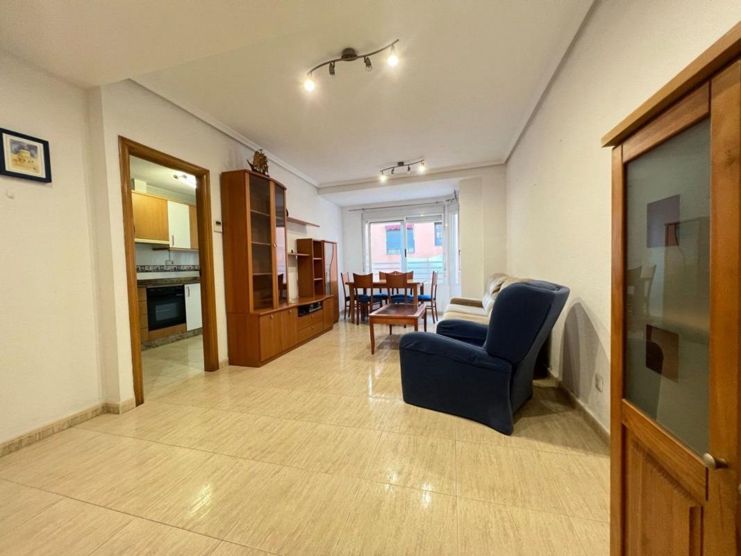 Venta de piso en Piso en Calle de Sant Antoni, Centro, Santa Pola, Santa Pola
photo 2
