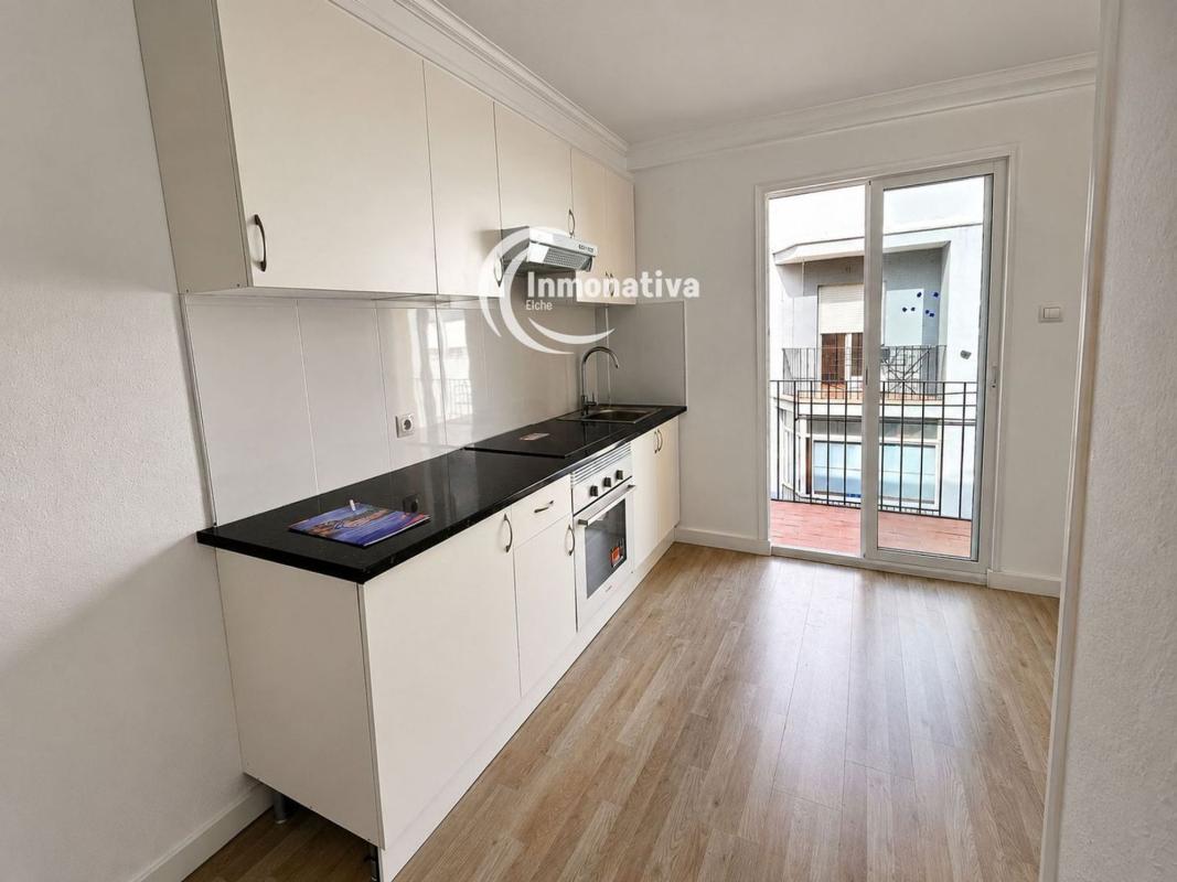 Venta de piso en Piso en Avenida Madrid, La Coca - La Nía - Vistahermosa, Aspe, Aspe
photo 2