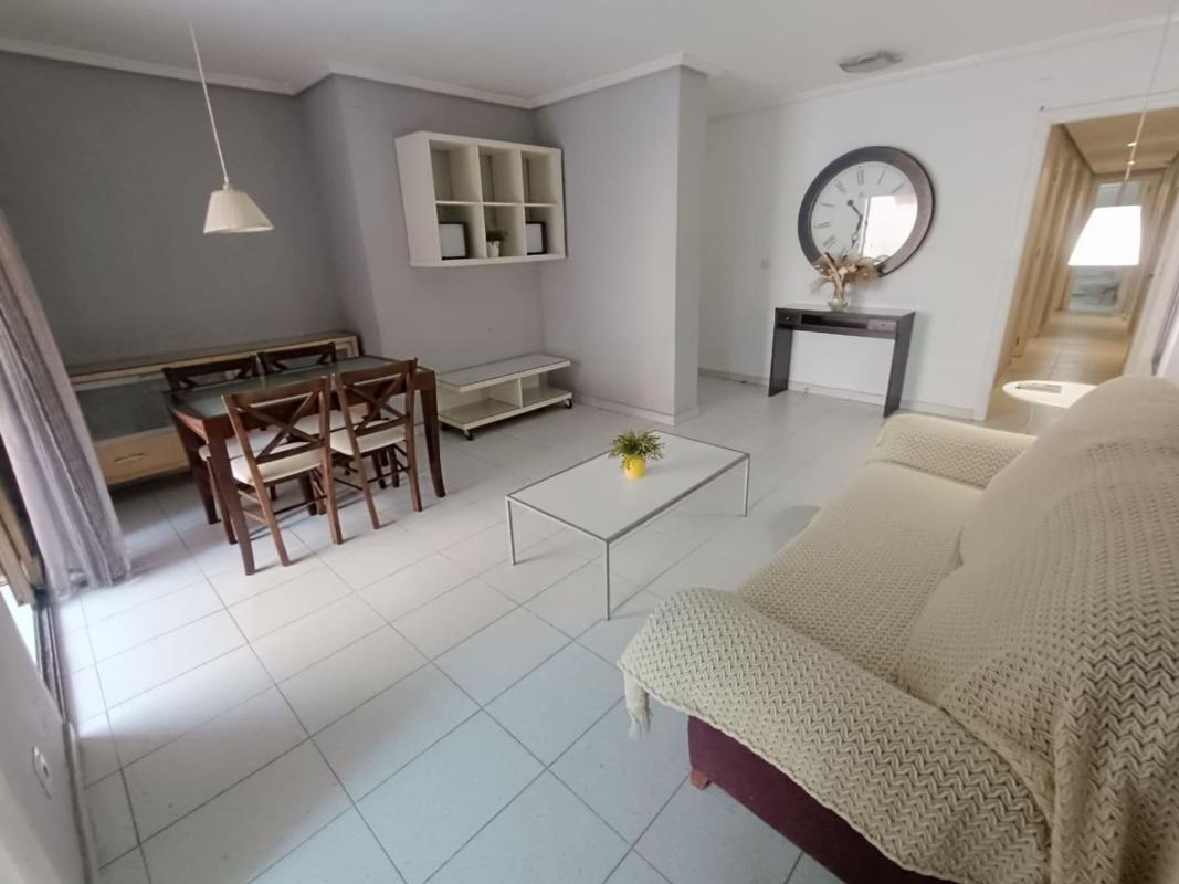 Продажа квартиры на Piso en Centro, Santa Pola, Санта Пола
photo 1