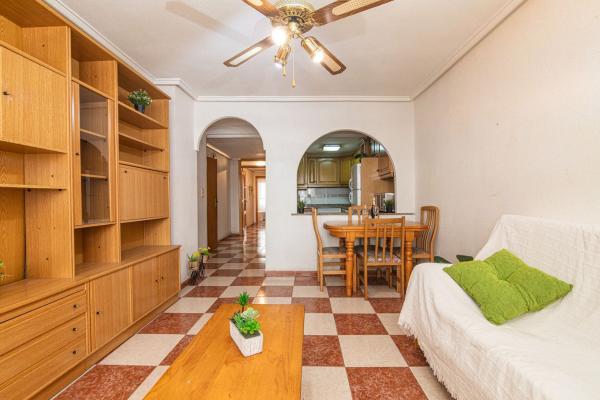 Продажа квартиры на Piso en CL Castellon, 4, Puerto, Santa Pola, Санта Пола
thumbnail 2