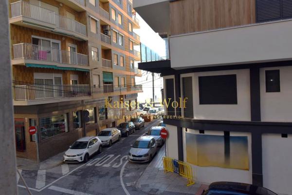 Продажа квартиры на Piso en Avenida Santiago Bernabéu, Calas de Santiago Bernabeu, Santa Pola, Санта Пола
photo 1