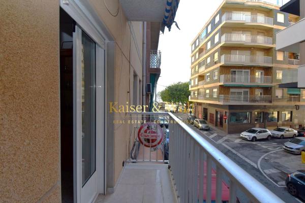 Продажа квартиры на Piso en Avenida Santiago Bernabéu, Calas de Santiago Bernabeu, Santa Pola, Санта Пола
thumbnail 1