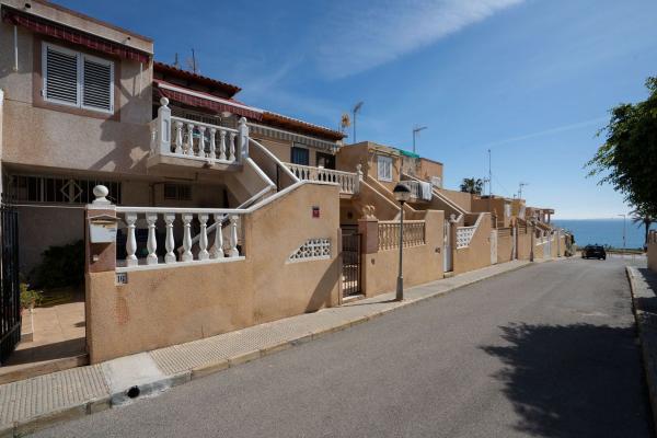 Продажа квартиры на Piso en Calle Roma, Calas de Santa Pola este, Santa Pola, Санта Пола
photo 1