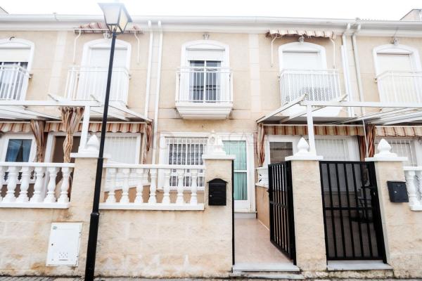 Chalet adosado en Tamarit - Playa Lissa, Santa Pola photo 1