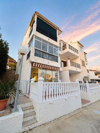 Продажа квартиры на Piso en Armada Española, Calas de Santa Pola este, Santa Pola, Санта Пола
photo 1