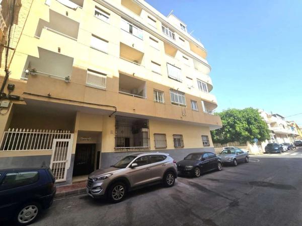 Sprzedaż mieszkania w Piso en Calle la Loma, Avenida Habaneras - Curva de Palangre, Torrevieja, Torrevieja
 photo 1