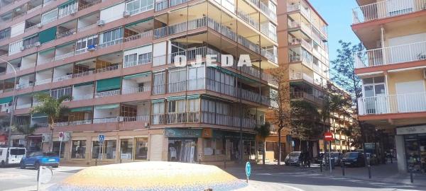 Venta de piso en Piso en Avenida Vicente Blasco Ibañez, Puerto, Santa Pola, Santa Pola
thumbnail 1
