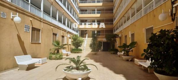 Venta de piso en Piso en Avenida Vicente Blasco Ibañez, Puerto, Santa Pola, Santa Pola
 photo 4