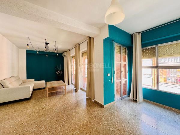Продажа квартиры на Piso en Calle Joan de Joanes, 14, Barri Santa Rosa, Alcoy / Alcoi, Алкой
photo 1