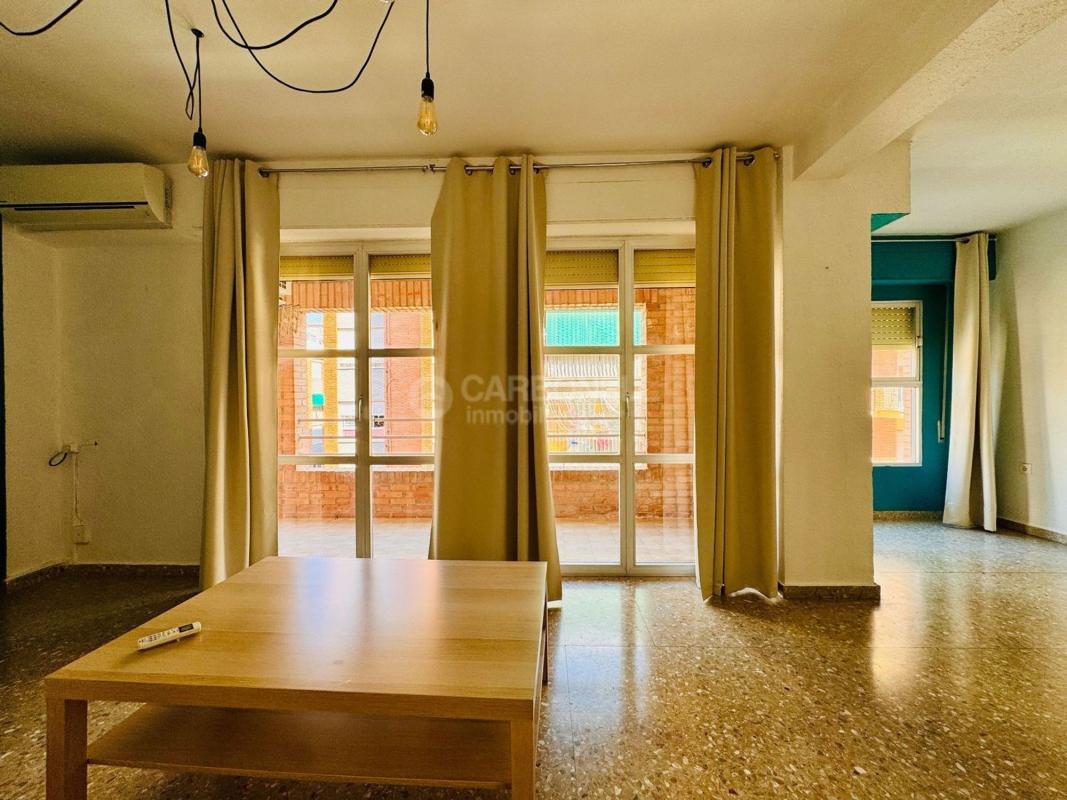 Продажа квартиры на Piso en Calle Joan de Joanes, 14, Barri Santa Rosa, Alcoy / Alcoi, Алкой
 photo 2