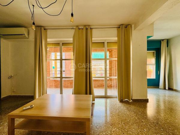 Продажа квартиры на Piso en Calle Joan de Joanes, 14, Barri Santa Rosa, Alcoy / Alcoi, Алкой
thumbnail 1