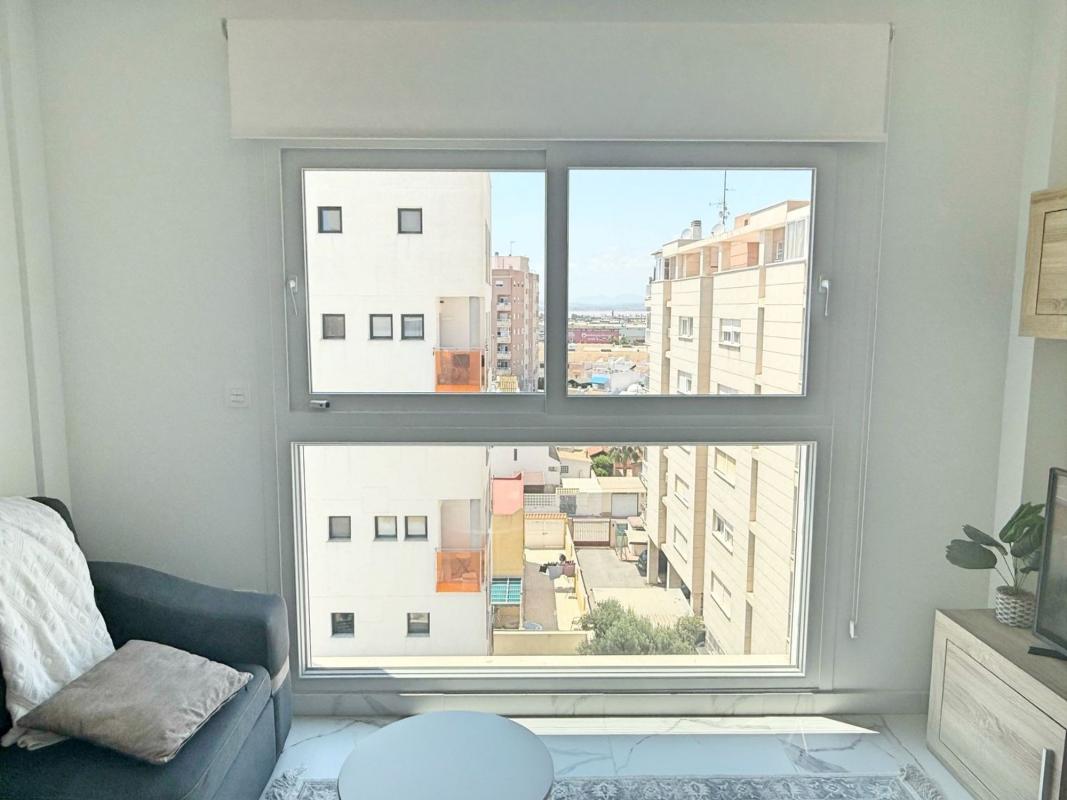 Venta de piso en Piso en Santa Petra, 40, Nueva Torrevieja, Torrevieja, Torrevieja
photo 3