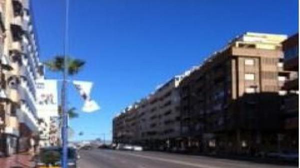 Venta de piso en Piso en Pueblo Levante, Benidorm, Benidorm
thumbnail 1
