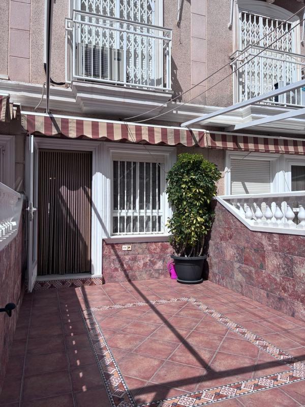 Venta de chalet adosado en  Chalet adosado en Calle Elda, 99, Tamarit - Playa Lissa, Santa Pola , Santa Pola photo 3