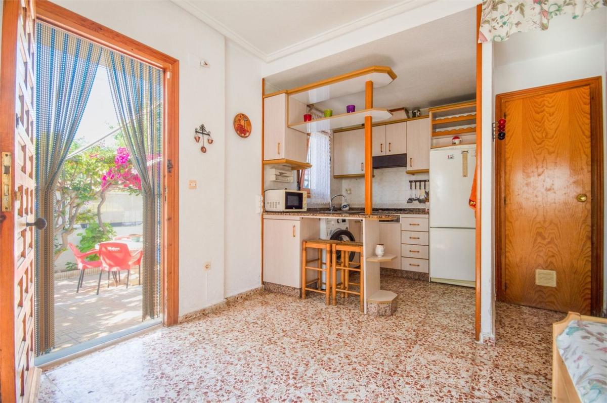 Sprzedaż szeregowego domku w Chalet adosado en Avenida de Murcia, Gran Playa, Santa Pola , Santa Pola photo 5