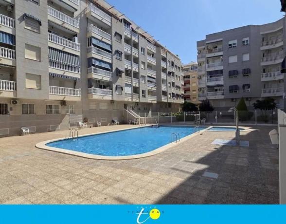 Продажа квартиры на Piso en Calle la Loma, 31, Antonio Machado, Torrevieja, Торревьеха
photo 1