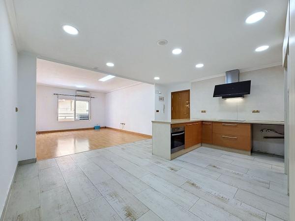 Venta de piso en Piso en Calle Argentina, 6, Crevillente, Crevillente
photo 1