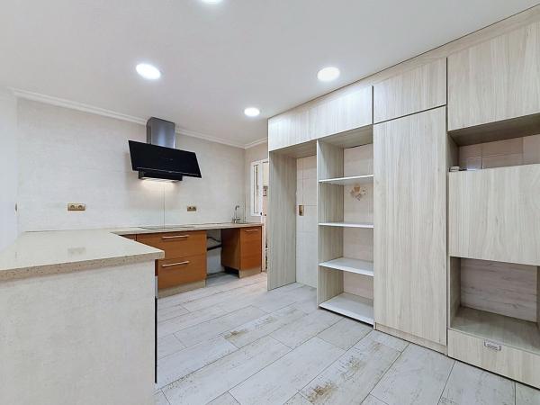 Venta de piso en Piso en Calle Argentina, 6, Crevillente, Crevillente
thumbnail 2