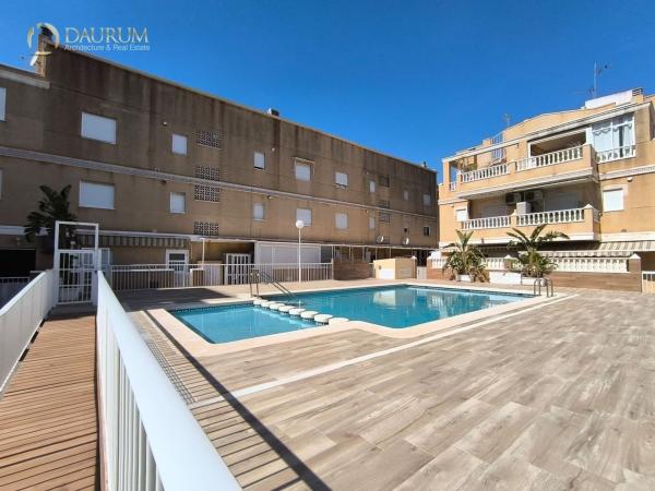 Chalet adosado en Avenida Albacete, Gran Playa, Santa Pola photo 3
