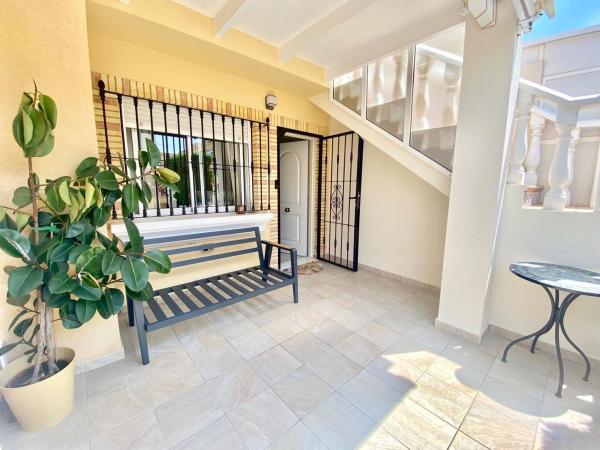 Chalet pareado en Villamartín, Orihuela photo 4