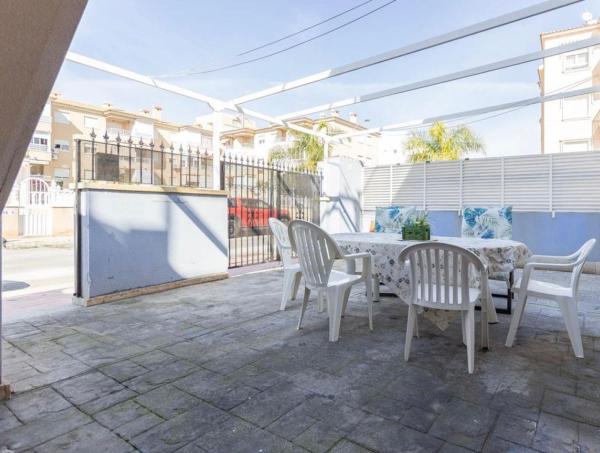 Venta de piso en Piso en Calle Consueta, Tamarit - Playa Lissa, Santa Pola, Santa Pola
thumbnail 2