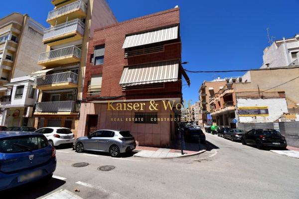 Venta de piso en Piso en Calle Castaños, Playa Levante, Santa Pola, Santa Pola
thumbnail 1
