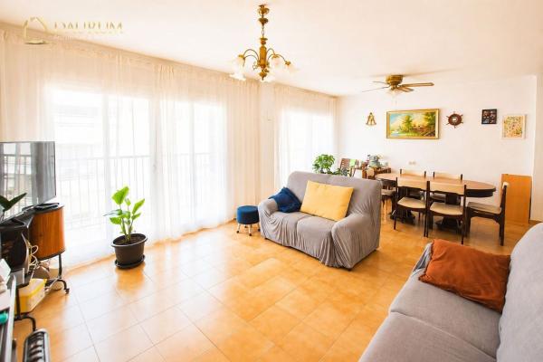 Venta de piso en Piso en Calle Fernando Pérez Ojeda, Puerto, Santa Pola, Santa Pola
photo 1