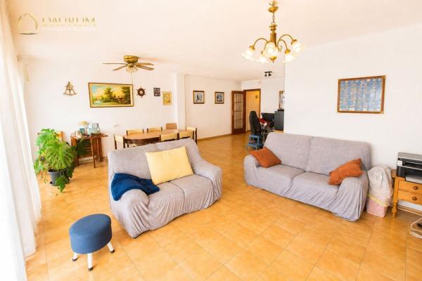 Venta de piso en Piso en Calle Fernando Pérez Ojeda, Puerto, Santa Pola, Santa Pola
thumbnail 2