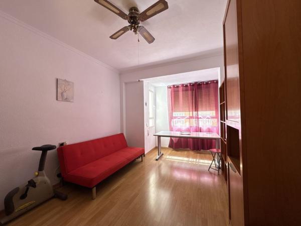 Venta de piso en Piso en Avenida Canalejas, Puerto, Santa Pola, Santa Pola
thumbnail 1