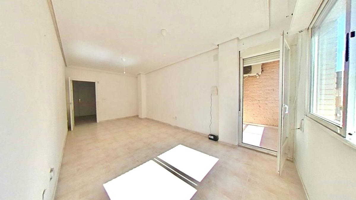 Venta de piso en Piso en Julian Besteiro, 6, Bigastro, Bigastro
photo 2