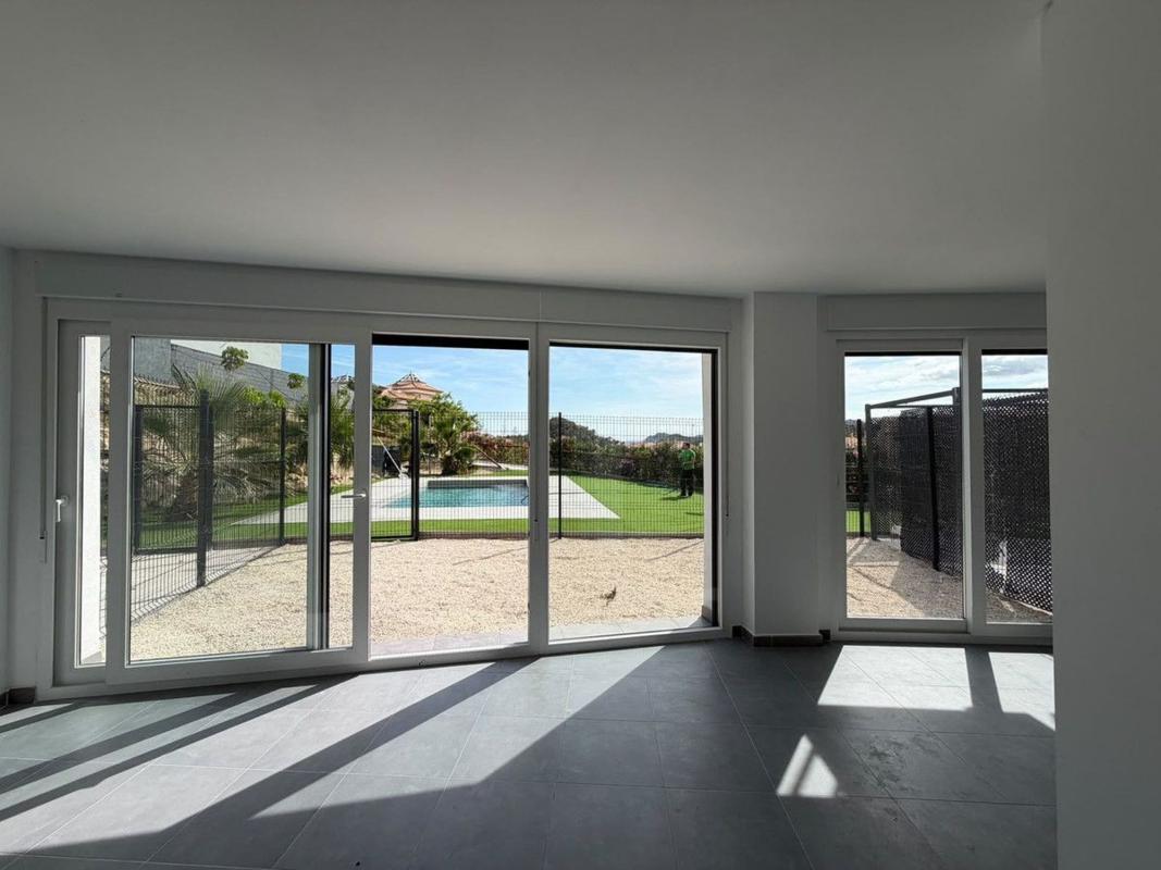 Venta de duplex en Dúplex en Urbanizacion Charco-montiboli, Poble Nou - Montiboli, La Villajoyosa / Vila Joiosa, La Villajoyosa / Vila Joiosa photo 2