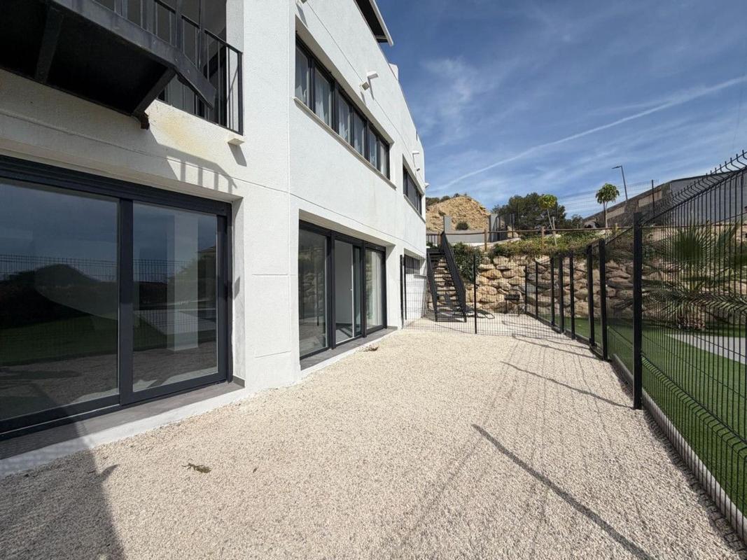 Venta de duplex en Dúplex en Urbanizacion Charco-montiboli, Poble Nou - Montiboli, La Villajoyosa / Vila Joiosa, La Villajoyosa / Vila Joiosa photo 3