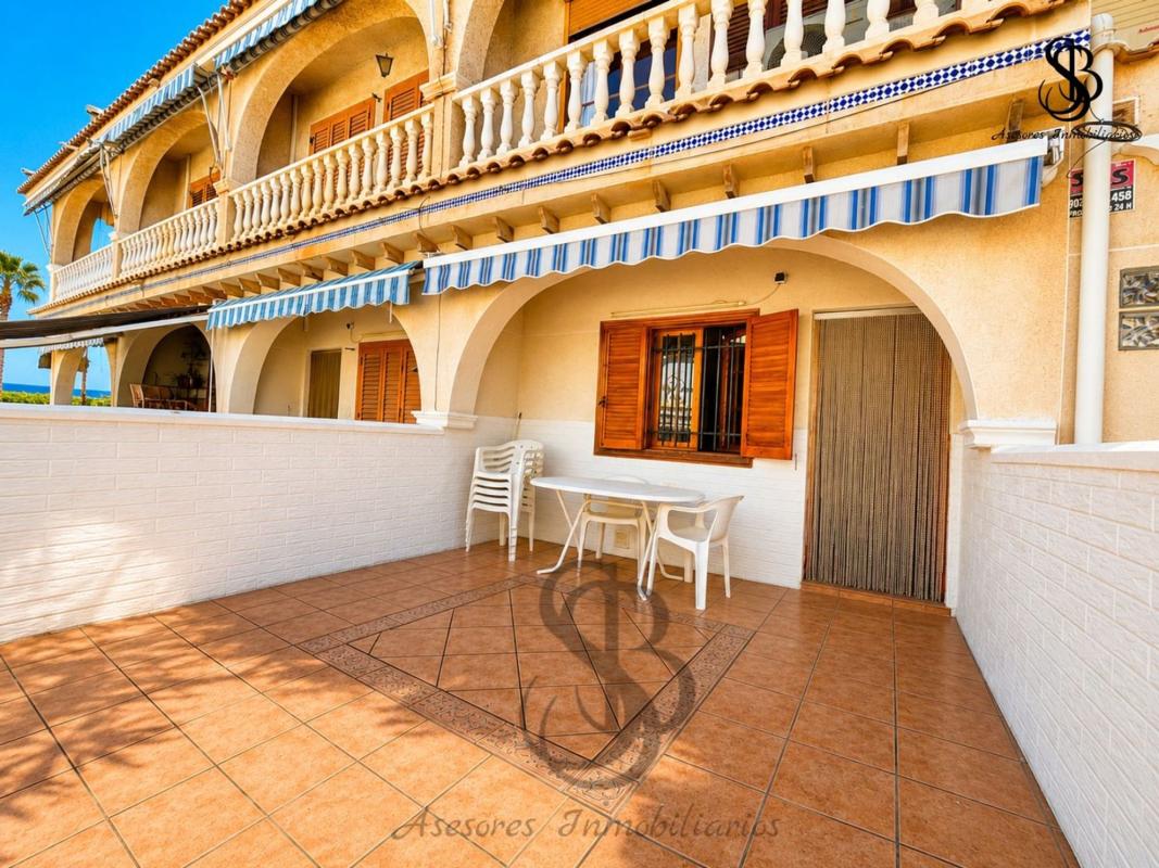 Продажа отдельного шале в Chalet pareado en Calle del Cadafal, Tamarit - Playa Lissa, Santa Pola, Санта Пола photo 1
