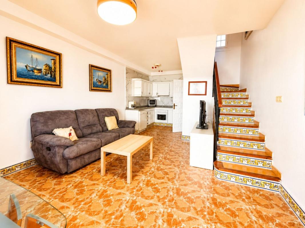 Продажа отдельного шале в Chalet pareado en Calle del Cadafal, Tamarit - Playa Lissa, Santa Pola, Санта Пола photo 4