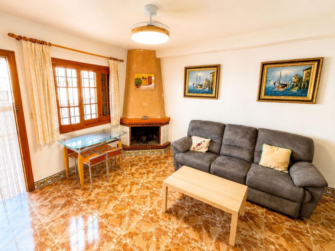 Продажа отдельного шале в Chalet pareado en Calle del Cadafal, Tamarit - Playa Lissa, Santa Pola, Санта Пола photo 5