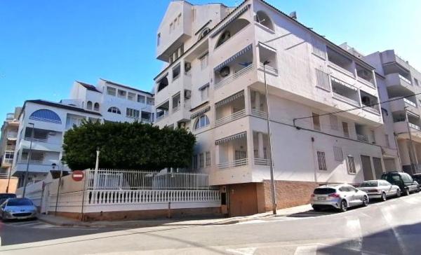 Venta de piso en Piso en Calle Mare de Déu del Carmen, Calas de Santiago Bernabeu, Santa Pola, Santa Pola
photo 1