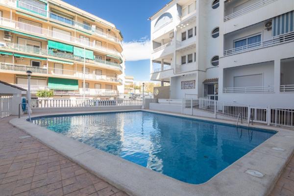 Venta de piso en Piso en Calle Mare de Déu del Carmen, Calas de Santiago Bernabeu, Santa Pola, Santa Pola
thumbnail 2