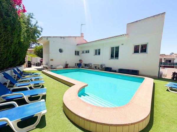 Частный шале на продаже в Casa o chalet en Campoamor, Orihuela, Ориуэла photo 1