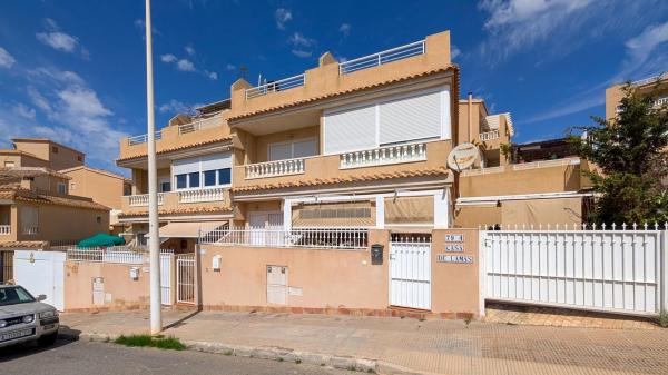 Chalet adosado en Calle Colombia, Calas de Santiago Bernabeu, Santa Pola thumbnail 1