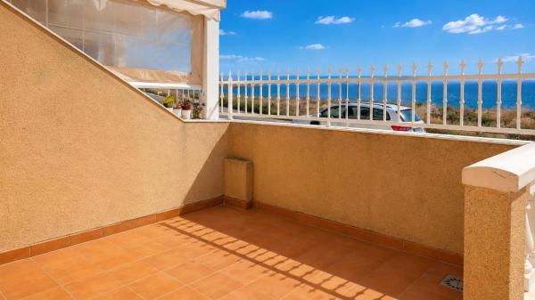 Chalet adosado en Calle Colombia, Calas de Santiago Bernabeu, Santa Pola thumbnail 2