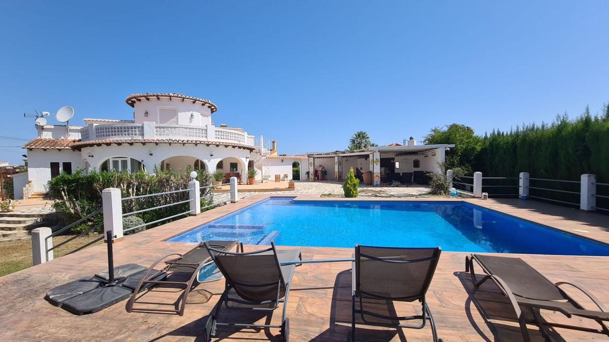 Properties for sale and rent in Spain photo 1