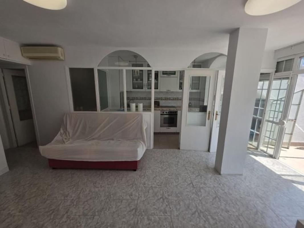 Venta de piso en Piso en Calle Rojales, Playa de los Náufragos, Torrevieja, Torrevieja
photo 5