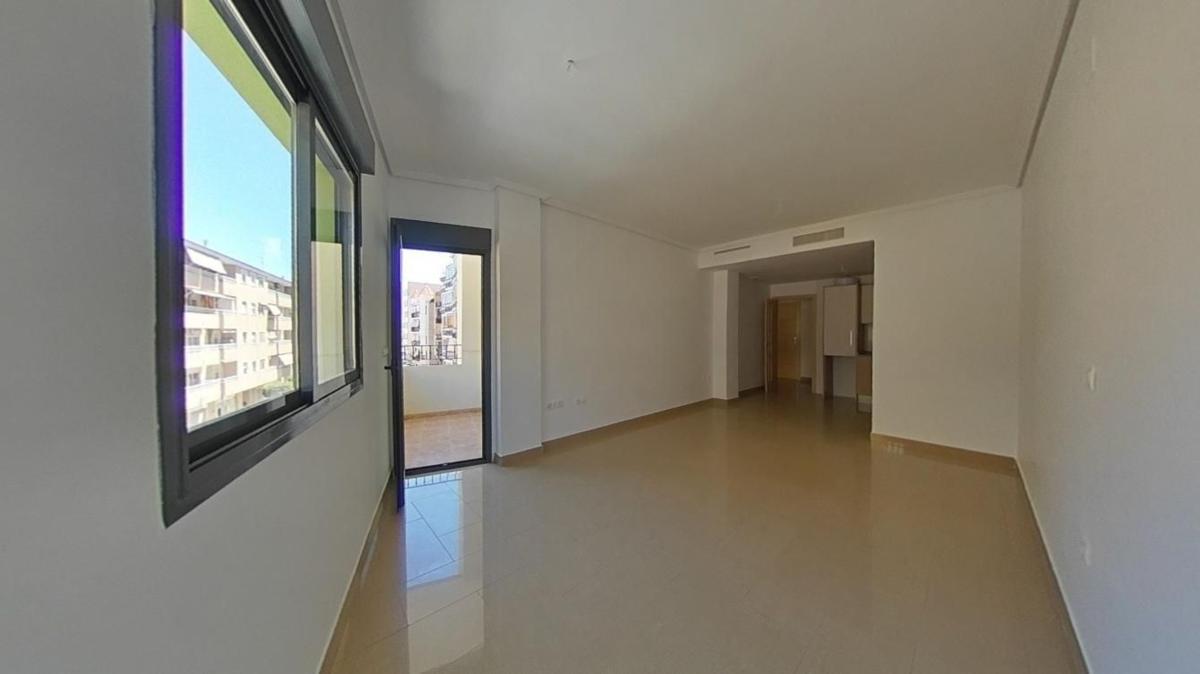 Venta de piso en Piso en Calle Colón, Centro Urbano, La Villajoyosa / Vila Joiosa, La Villajoyosa / Vila Joiosa
photo 1