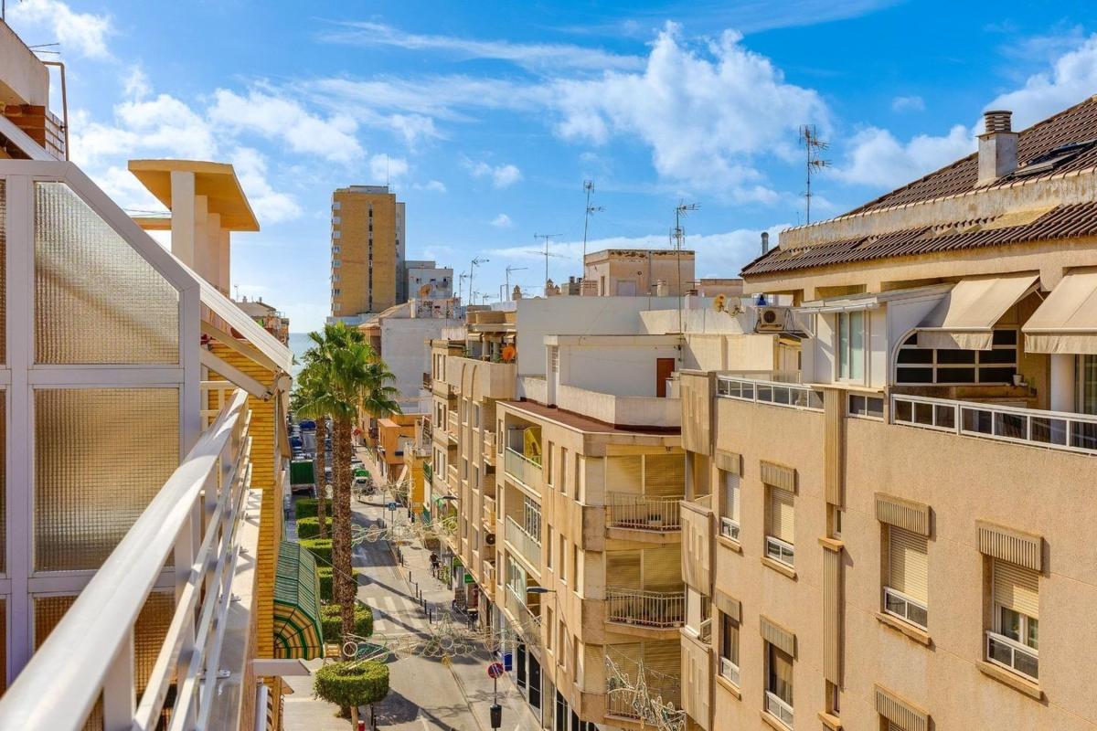 Venta de ático en Ático en Calle Zoa, 20, Las Piscinas Naturales, Torrevieja, Torrevieja photo 5